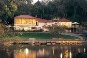 Melbourne Yarra River Restaurant - Studley Park Boathouse